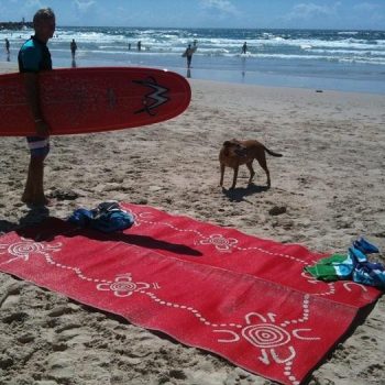 TRACKS Aboriginal Design Recycled Mat, Red & White 1.8x2.7m