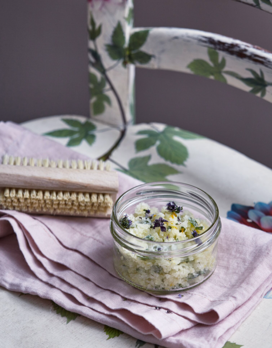 Warndu Wattleseed, Lemon Myrtle & Wild Lavender Body Scrub ~ 100g - Image 2